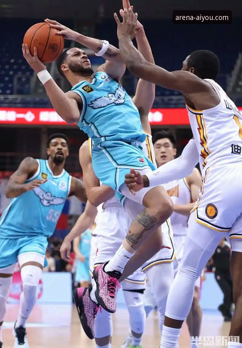 CBA季后赛最新动态：山西2-0横扫青岛晋级八强，爱游戏体育平台见证强强对话